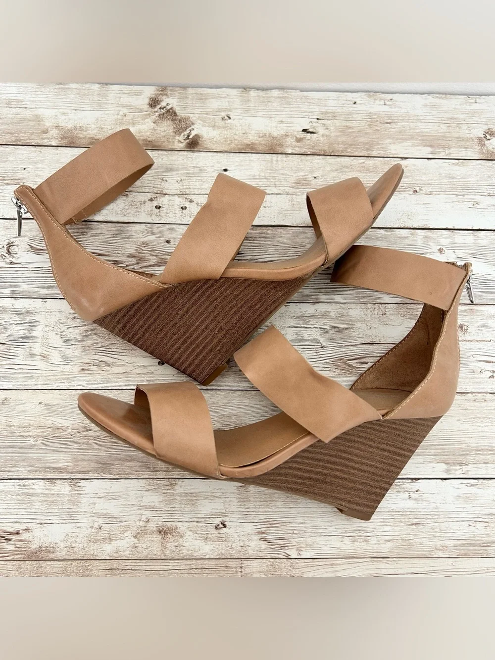 Merona Strappy Wedge Sandal in Tan size 6.5 Ankle Strap Summer Vacation Casual